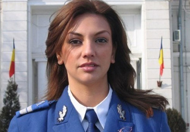 Romania cũng là một quốc gia có lực lượng nữ quân nhân xinh đẹp nhất thế giới.
