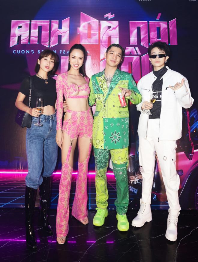 Gil Lê chia sẻ hình ảnh bên Cường Seven và gọi là "người yêu em" 