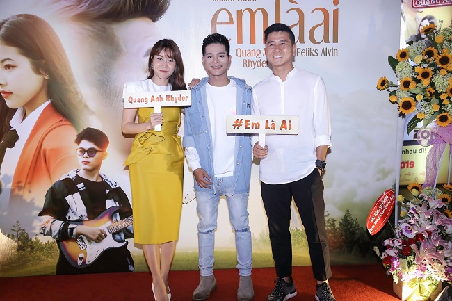 Cuối năm 2018, quán quân giọng hát Việt nhí mùa đầu đổi nghệ danh thành Quang Anh Rhyder, ra mắt sản phẩm đầu tay Anh Quen Với Cô Đơn, chính thức quay trở lại showbiz.
