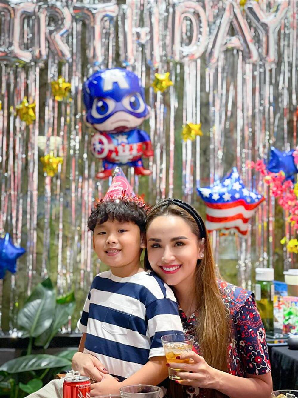Lý do nào khiến chồng Diễm Hương thường xuyên vắng mặt trong sinh nhật con trai? - 1