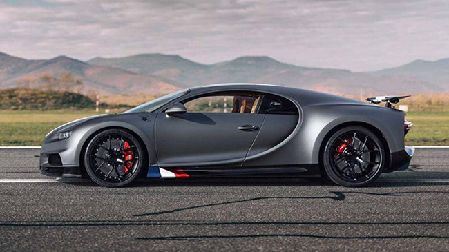 4. Bugatti Chiron Sport (thời gian tăng tốc từ 0-96 km/h: 2,4 giây)
