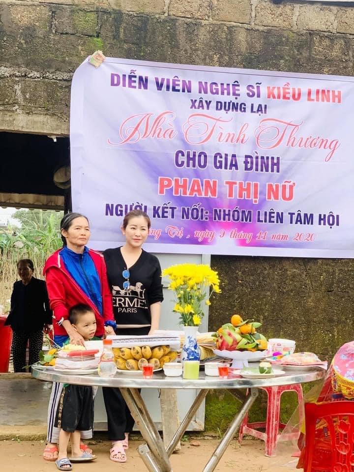 Kiều Linh thường xuyên làm việc thiện