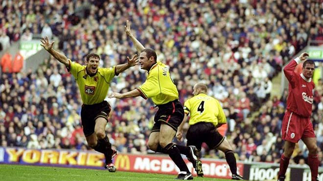 Liverpool thua Watford 0-1 ngay tại Anfield trong ngày đầu tiên của Premier League mùa 1999/2000
