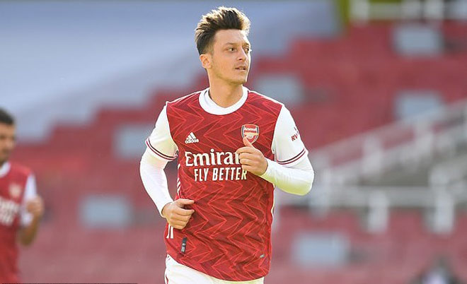 Ozil đã đạt thỏa thuận rời Arsenal để chuẩn bị đến Fenerbahce