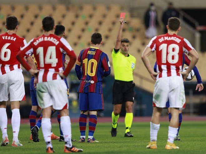 Messi bị thẻ đỏ trực tiếp trong trận chung kết Siêu cúp Tây Ban Nha