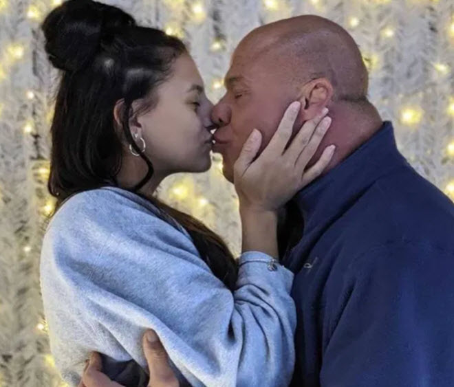 Huyền thoại Kurt Angle cưới cô nàng&nbsp;Giovanna Yannotti, kém 18 tuổi