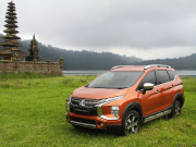 Tin tức ô tô - Giá xe Mitsubishi Xpander Cross lăn bánh tháng 1/2021