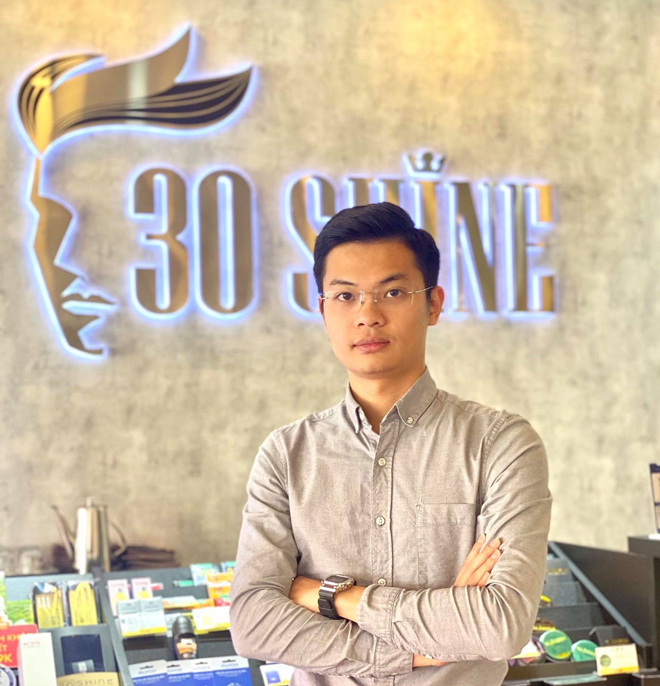 Ông Bùi Quang Hùng – Giám đốc Marketing, đồng sáng lập chuỗi cắt tóc nam 30Shine.