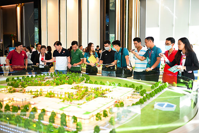 Tháp Mekong thu hút khách đầu tư và mua ở