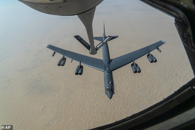 Không quân Mỹ vẫn sẽ sử dụng oanh tạc cơ chiến lược B-52 cho đến giữa thế kỷ 21.