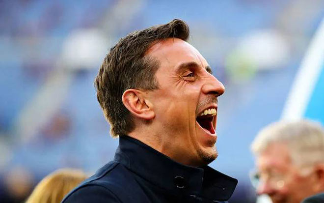 Gary Neville tin rằng Chelsea cũng sẽ sớm "hất cẳng" Thomas Tuchel y như Lampard