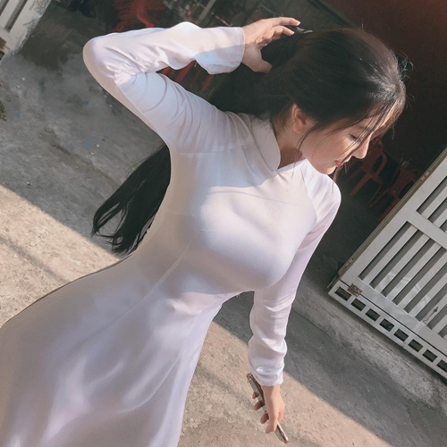 Đầu năm gặp nữ sinh hot nhất Sài thành là “thiên thần áo dài trắng” gây bão MXH - 3