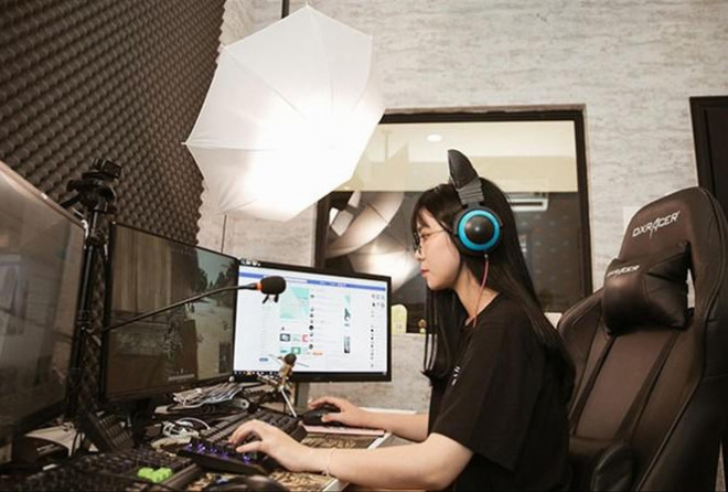 Streamer, Youtuber sáng tạo nội dung