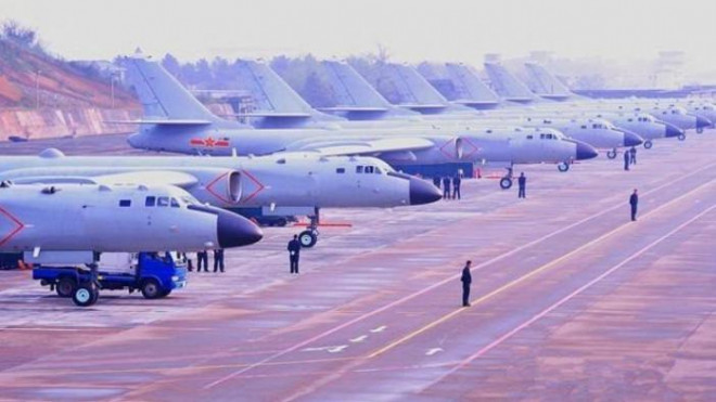 Máy bay ném bom của Không quân Trung Quốc.