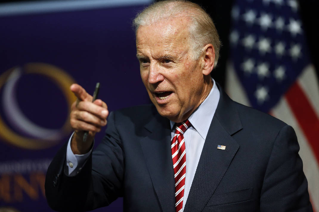Ông Biden từng cảnh báo em trai cẩn thận trong việc kinh doanh (ảnh: Daily Mail)