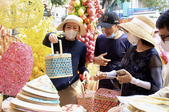 Những nơi chụp ảnh đẹp ở Sài Gòn - Giới trẻ check-in tuyến đường bán đồ Tết Sài Gòn - 7