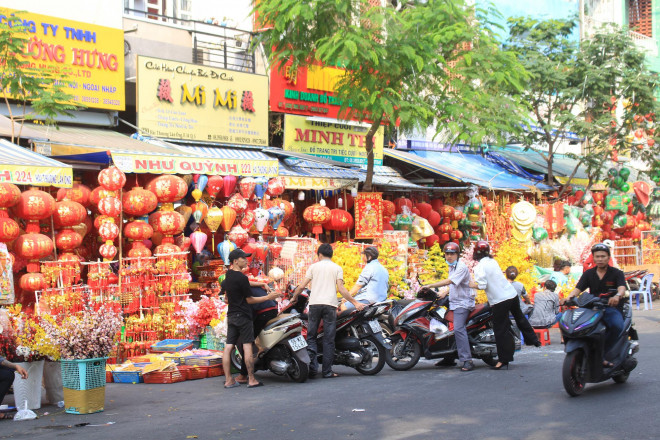 Những nơi chụp ảnh đẹp ở Sài Gòn - Giới trẻ check-in tuyến đường bán đồ Tết Sài Gòn - 9