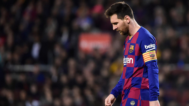 Barcelona đang gặp khốn khó và Messi vẫn đang mắc kẹt tại đây