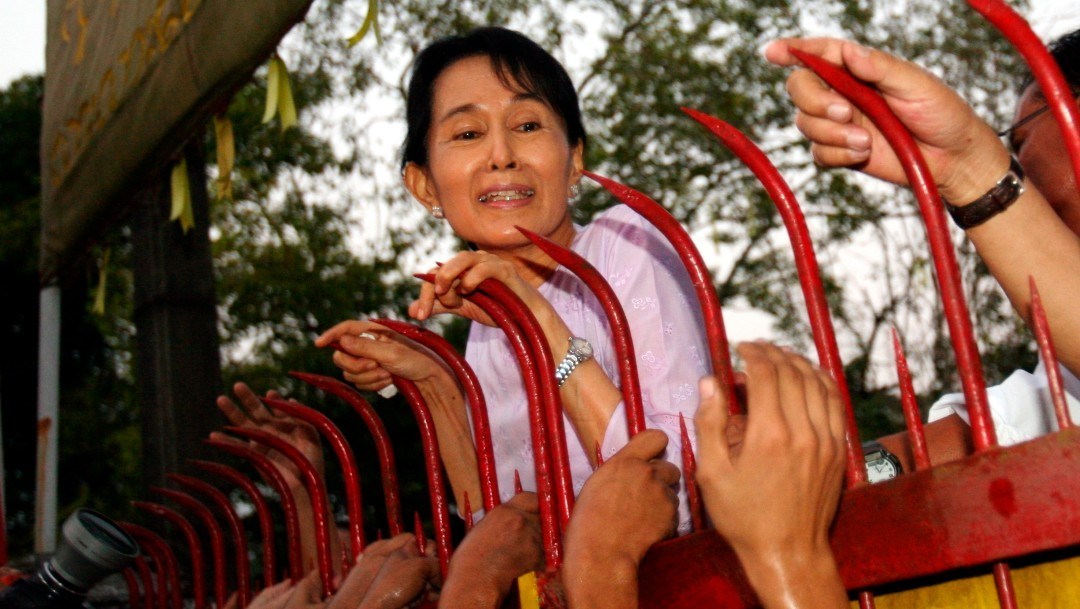 Bà Aung San Suu Kyi bị bắt giam, đối mặt án tù 3 năm (ảnh: Reuters)