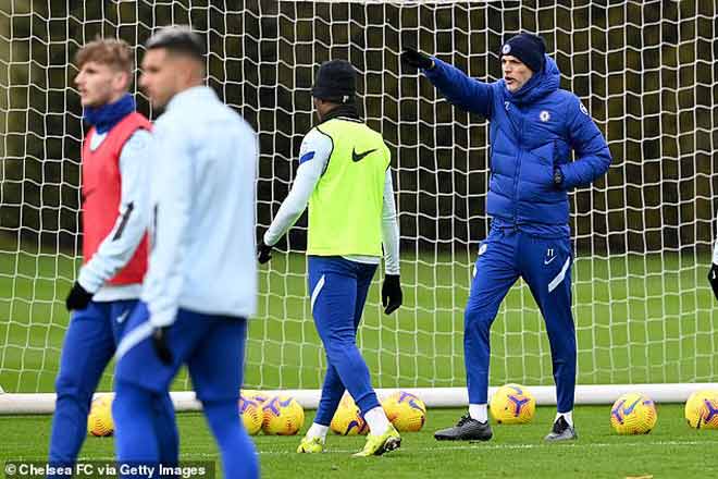 Tướng mới Tuchel nhận áp lực lớn từ kỳ vọng lớn của BLĐ Chelsea và đòn tâm lý chiến từ "Người đặc biệt"