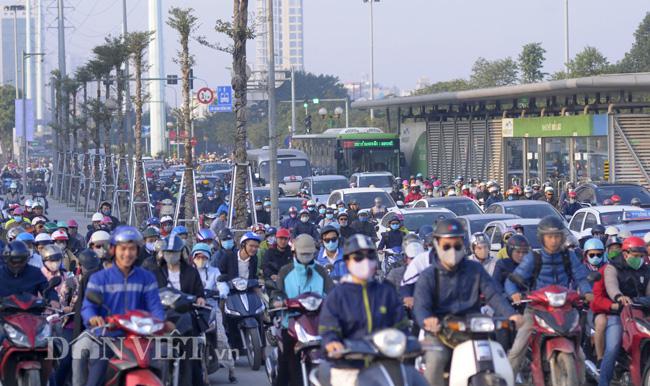 Nhu cầu về quê ăn Tết của người dân sinh sống, học tập và làm việc ở Hà Nội là rất lớn.