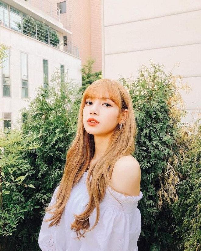 Lisa BlackPink có khả năng thách thức mọi kiểu tóc? - 8