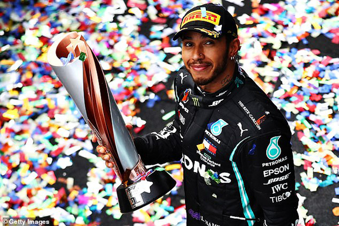 Hamilton chính thức ở lại Mercedes với bản hợp đồng kéo dài 3 năm