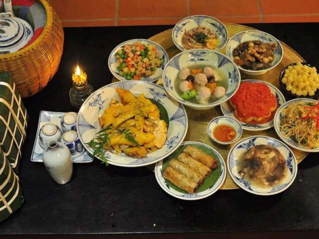 Ẩm thực - Những món ăn truyền thống không thể thiếu trong mâm cơm ngày Tết của người Việt