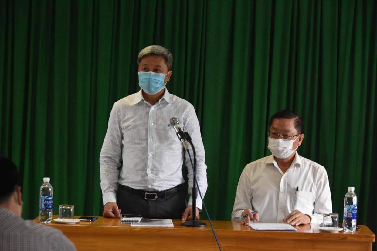 PGS.TS Nguyễn Trường Sơn, Thứ trưởng Bộ Y tế chủ trì cuộc họp với ngành Y tế TP.HCM.