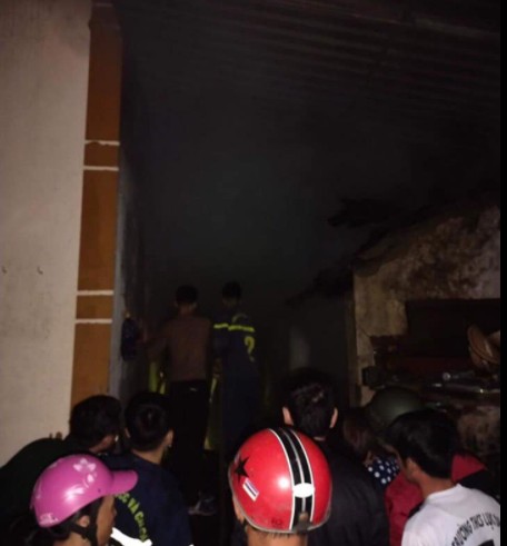 Hiện trường vụ cháy nhà do bất cẩn trong lúc nấu bánh chưng tại xã Bồng Khê - Ảnh: Công an cung cấp