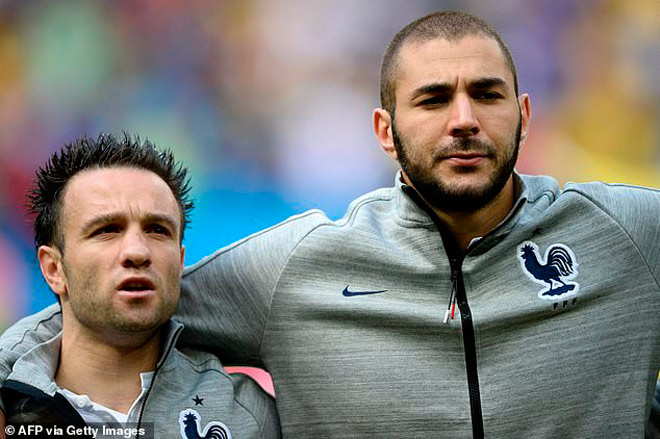 Valbuena từng bị Benzema "chơi khăm" khi để lộ đoạn video cảnh giường chiếu với bạn gái