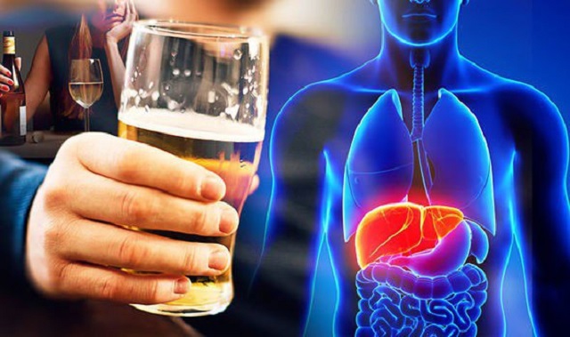 Muốn uống rượu bia ít tổn hại đến gan hãy áp dụng cách này - 1