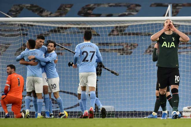 Tottenham thua thảm 0-3 trước Man City trên sân Etihad