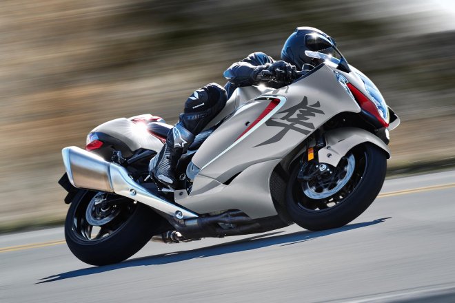 Khám phá sâu tân binh dòng “Thần gió” 2022 Suzuki Hayabusa - 8