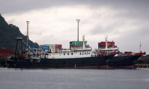 2 tàu cá Trung Quốc bị bắt giữ tại Vanuatu. Ảnh: Guardian