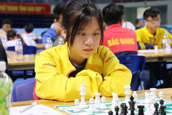 Thiên Ngân - cô gái vô địch giải cờ vua thế giới