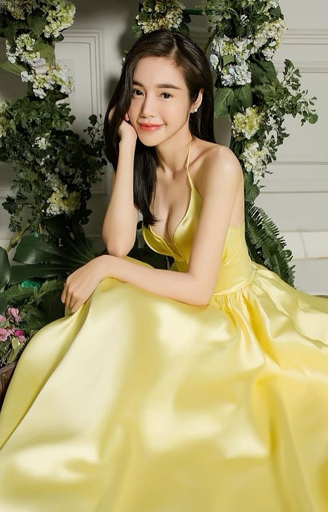 Từ sau khi sinh con, cựu hot girl Sài Thành sống kín tiếng hơn và tập trung vào công việc kinh doanh thời trang trẻ em.

