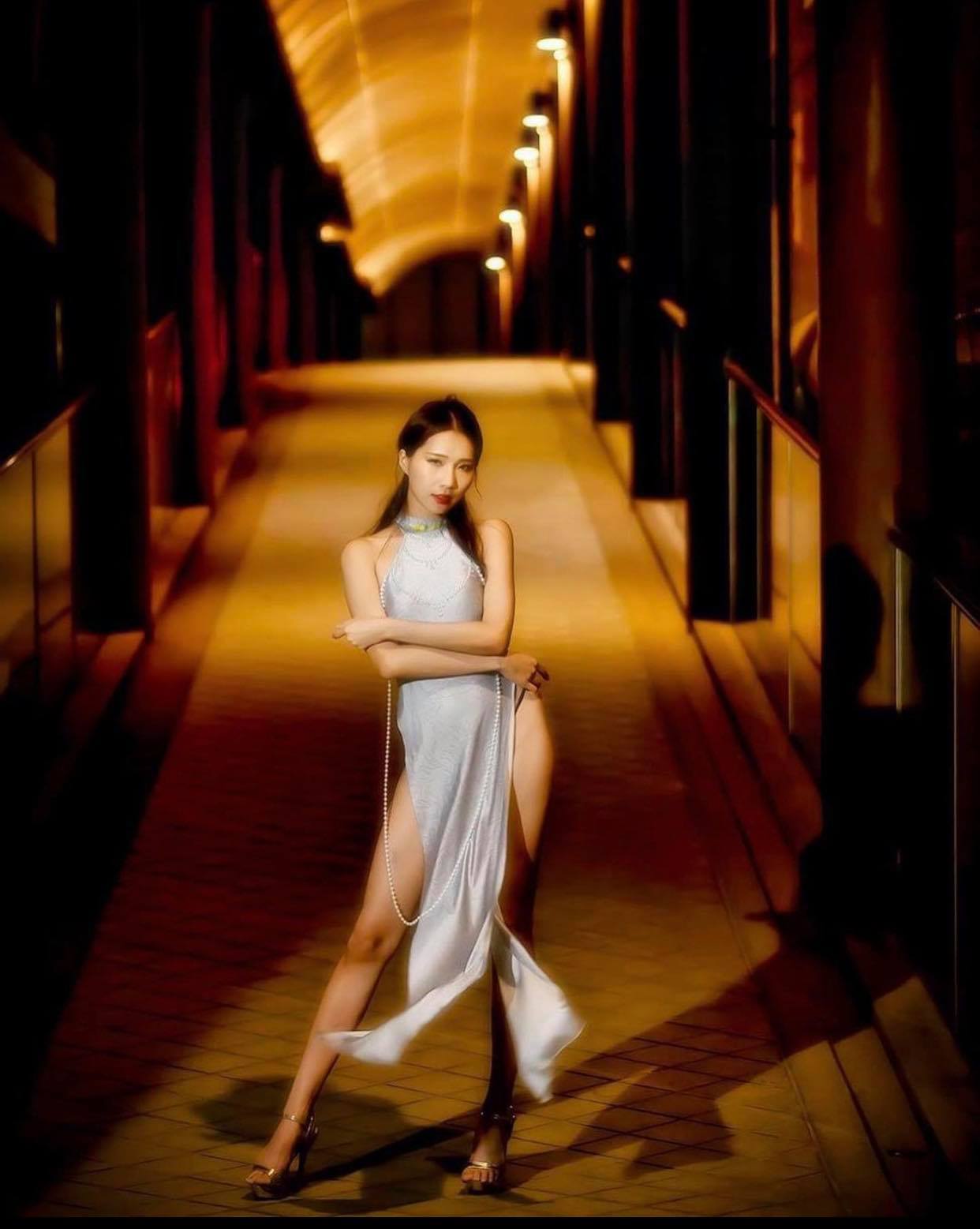 Người mẫu Đài Loan mặc áo dài theo cách thiếu văn hoá - 1