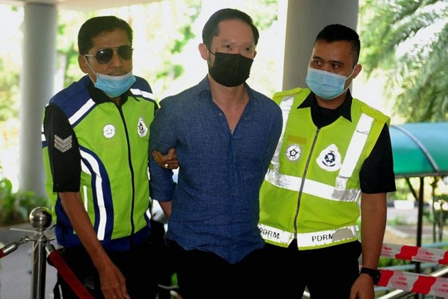Mới đây, người đàn ông 34 tuổi tên là Darren Chan, Penang, Malayisa đã bị bắt tại chung cư. Sau khi bị bắt, Darren Chan đã thú nhận là người sáng lập nền tảng Sugarbook.

