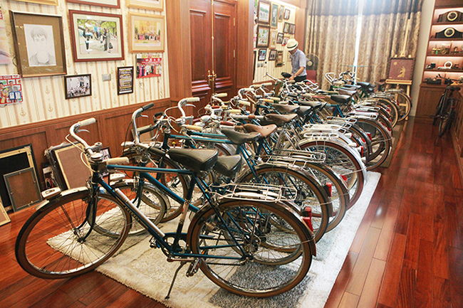 Trong bộ sưu tập xe đạp Peugeot của ông Đào Xuân Tình, tất cả các phụ tùng, phụ kiện đều được sản xuất và lắp ráp tại Cộng hòa Pháp (trước năm 1992), vì sau đó hãng xe đạp Peugeot nhập phụ tùng của các quốc gia khác
