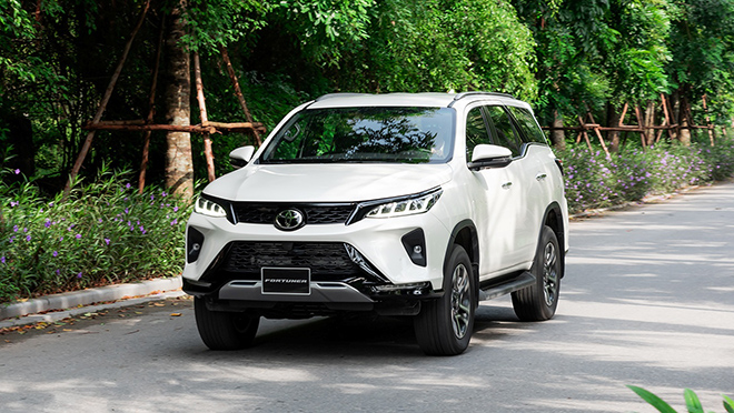 Giá xe Toyota Fortuner lăn bánh tháng 2/2021 - 1