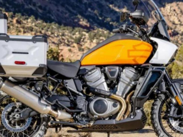 Mô tô du lịch mạo hiểm Harley-Davidson Pan America, giá 454 triệu