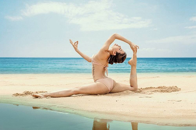 Phương Trinh Jolie có 8 năm gắn bó với Yoga