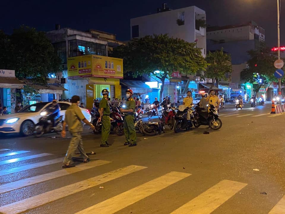Hiện trường vụ cướp gây tai nạn trên đường Lê Trọng Tấn (quận Tân Phú)