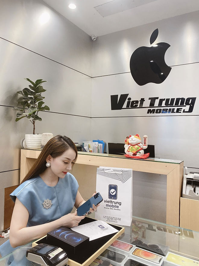 Việt Trung Mobile là địa chỉ tin cậy cho khách hàng khi muốn mua sắm các sản phẩm Apple chính hãng