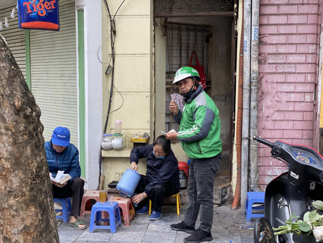 Tuân thủ đầy đủ các biện pháp an toàn phòng chống dịch là điều kiện quan trọng để đẩy lùi COVID-19.