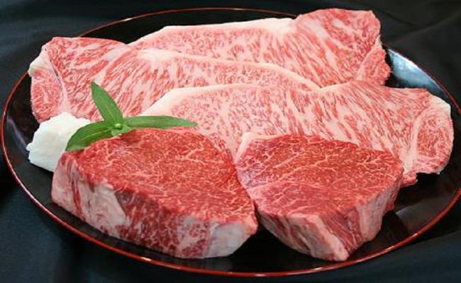 Bò Wagyu được xem là cực phẩm của người Nhật và được mệnh danh là "loại thịt bò ngon nhất thế giới".
