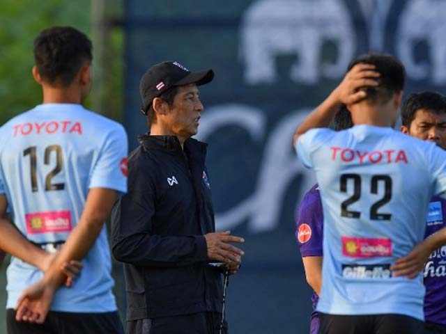 HLV Akira Nishino đã trở lại Thái Lan để chuẩn bị cho Vòng loại thứ 2 World Cup 2022