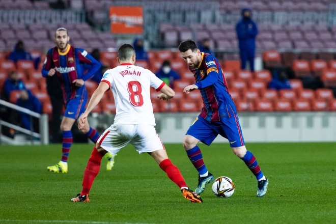 Messi không đóng góp bất kì bàn thắng hay kiến tạo nào trong trận cầu tưng bừng của Barca