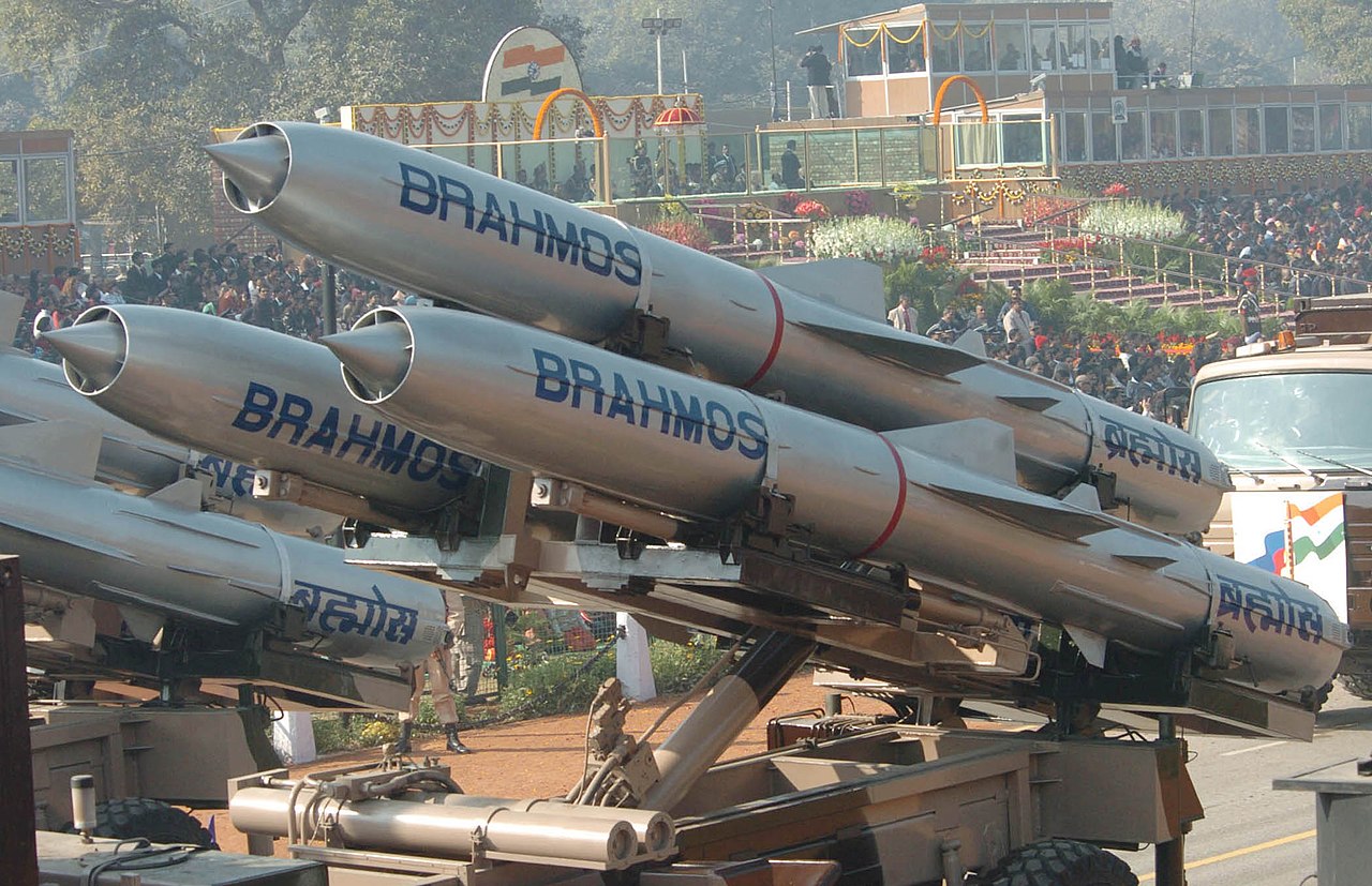 BrahMos – tên lửa siêu thanh nhanh nhất thế giới SCMP)